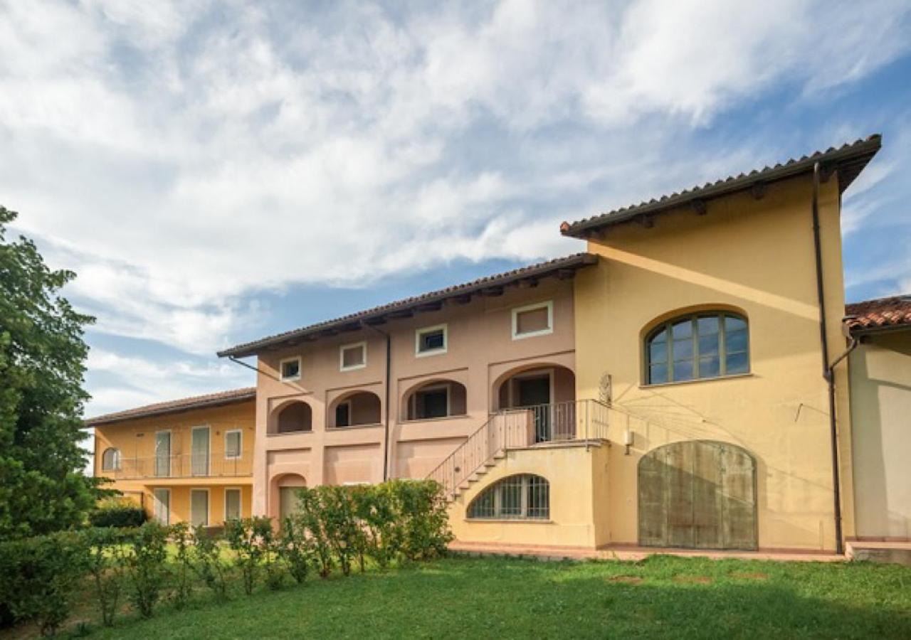 Апартаменты Charming Loft Golf Club Barolo Новелло Экстерьер фото